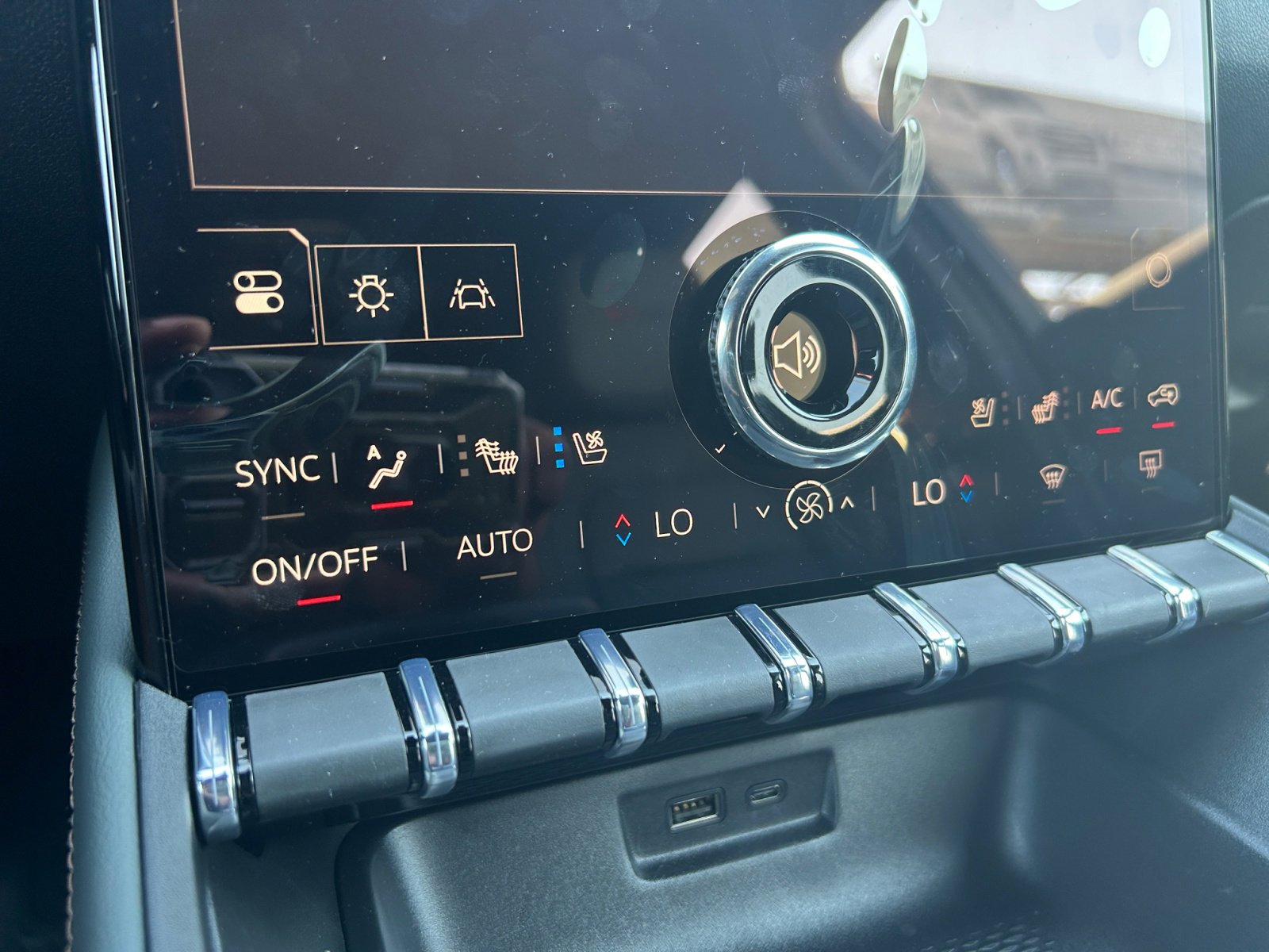 New 2026 GMC Terrain AT4 w/ Convenience Package III image 18