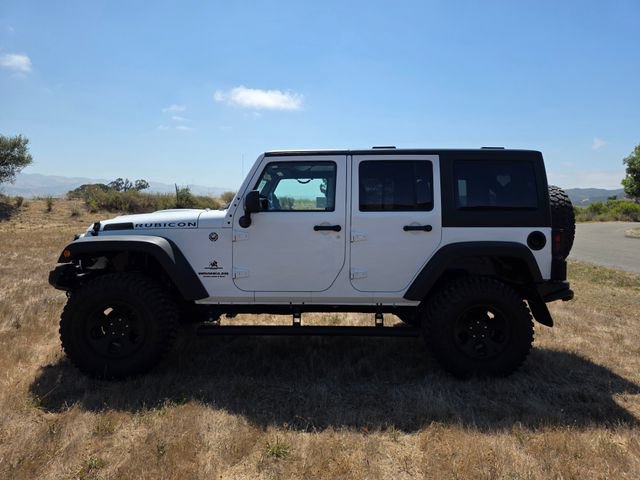 Used 2017 Jeep Wrangler Unlimited Rubicon w/ Connectivity Group AWD/4WD image 11