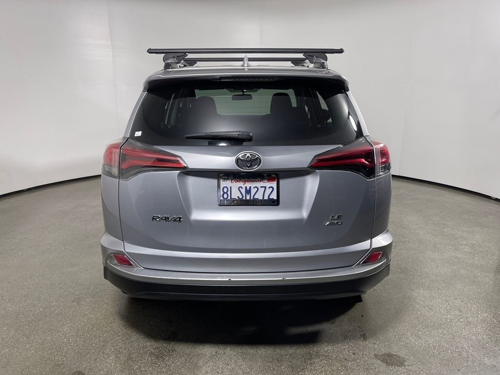 Used 2016 Toyota RAV4 LE image 3