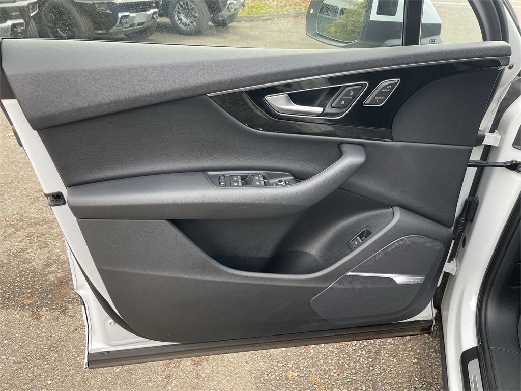 Used 2019 Audi Q7 3.0T Prestige w/ Prestige Package image 23