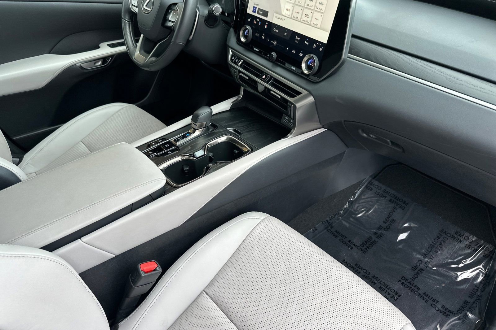 Certified 2024 Lexus RX 350 w/ Convenience Package image 19
