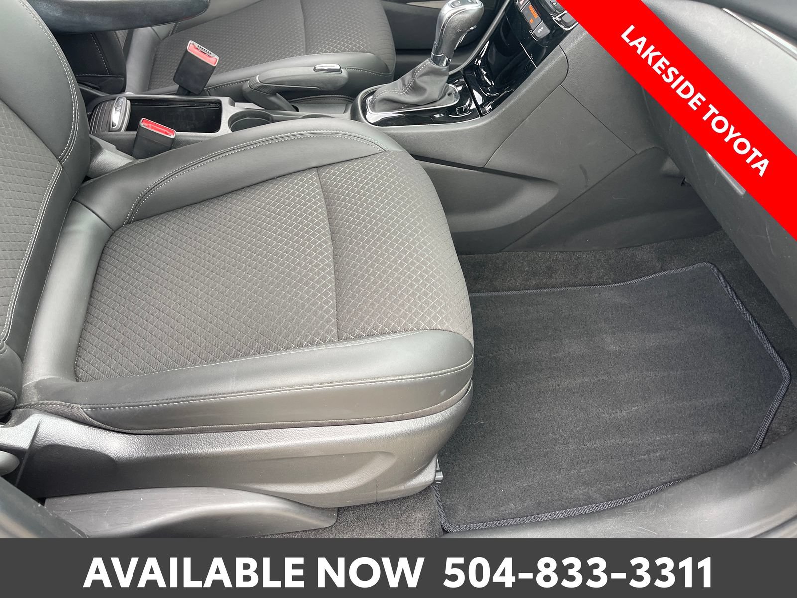 Used 2022 Buick Encore Preferred AWD/4WD image 16