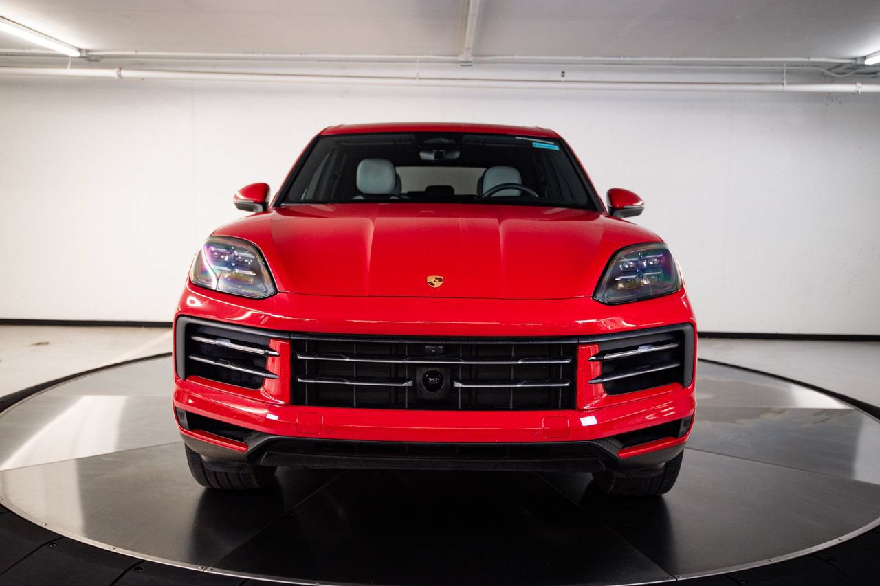 Certified 2026 Porsche Cayenne AWD/4WD image 10