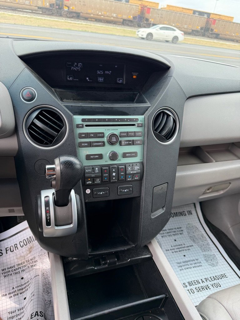 Used 2010 Honda Pilot EX-L image 14