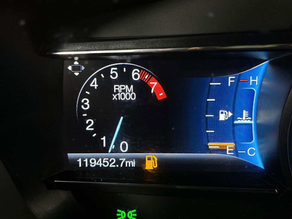 Used 2017 Ford Explorer XLT w/ Equipment Group 202A FWD image 22