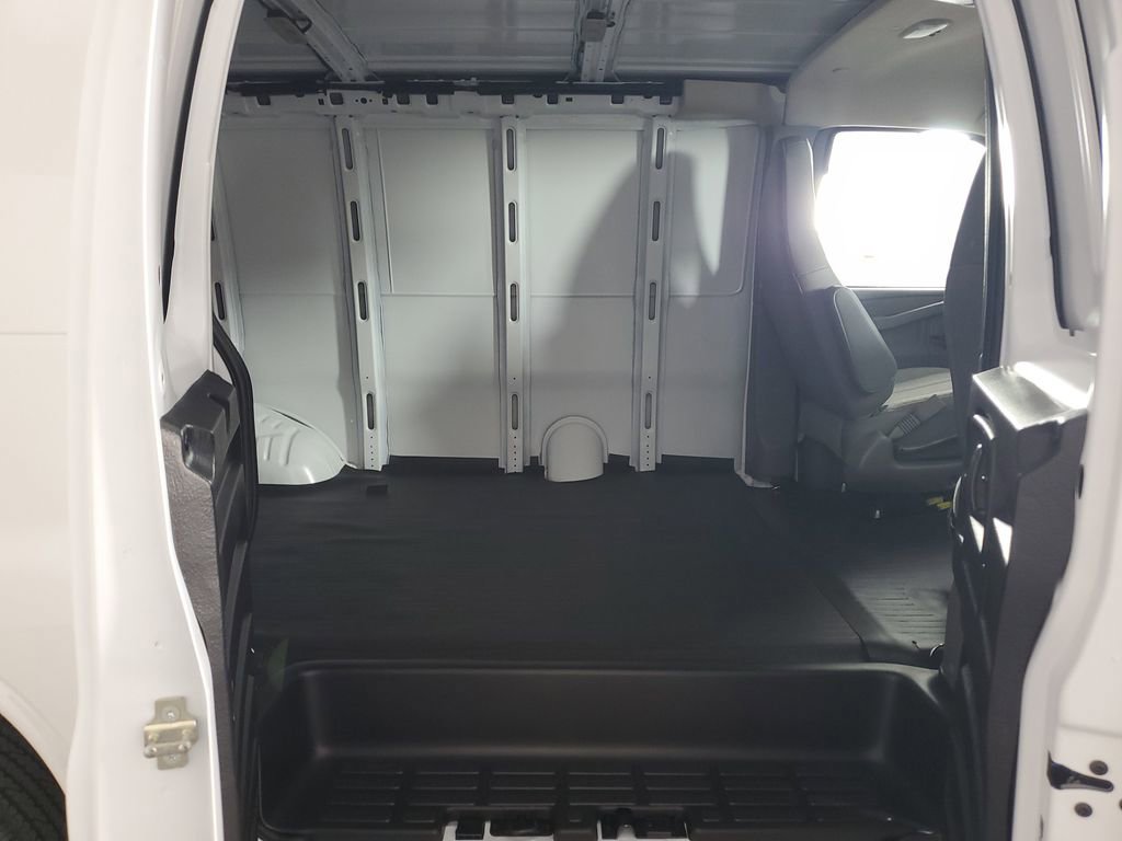 New 2026 Chevrolet Express 2500 w/ Driver Convenience Package RWD image 13