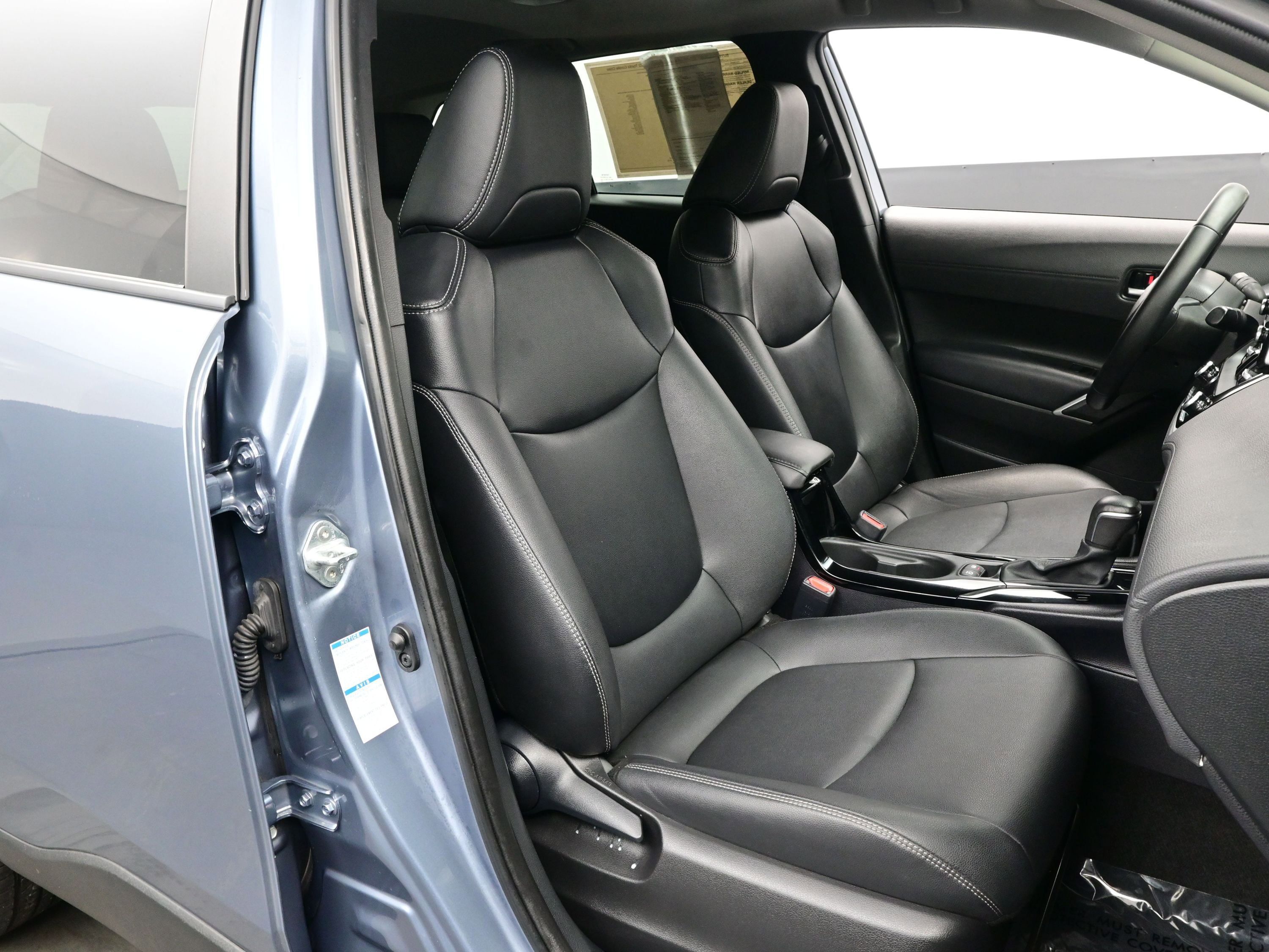 Used 2022 Toyota Corolla Cross XLE image 14