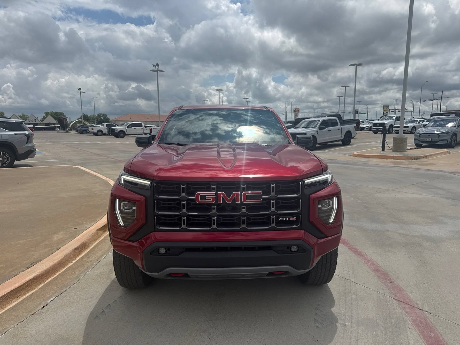 Used 2023 GMC Canyon AT4 w/ AT4 Premium Package AWD/4WD image 2