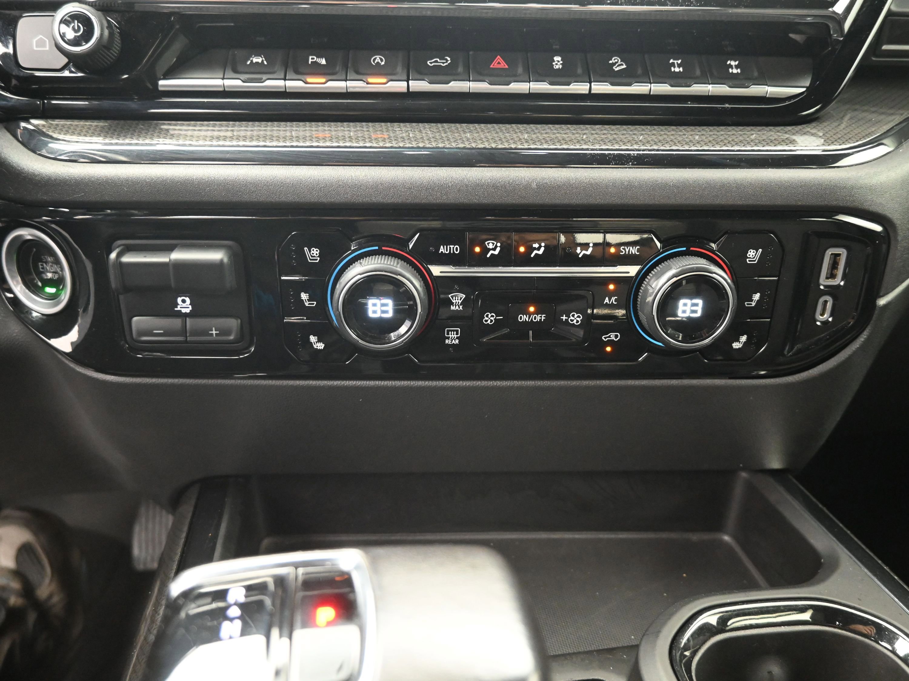 Used 2022 Chevrolet Silverado 1500 ZR2 image 16