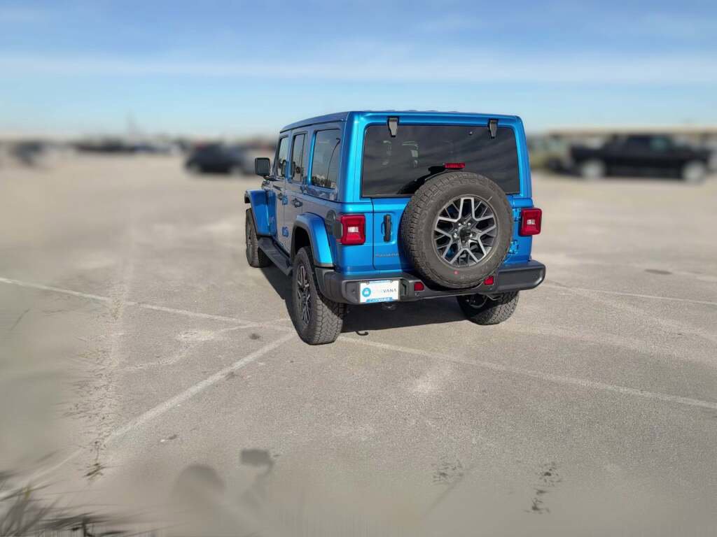 New 2026 Jeep Wrangler Sahara image 9