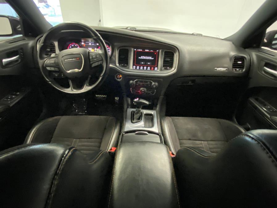 Used 2017 Dodge Charger R/T image 25