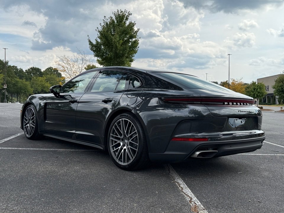 New 2025 Porsche Panamera 4 image 3