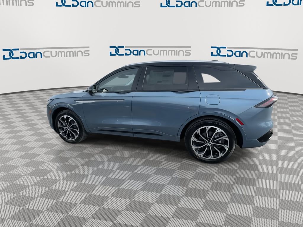 New 2026 Lincoln Nautilus Reserve image 5