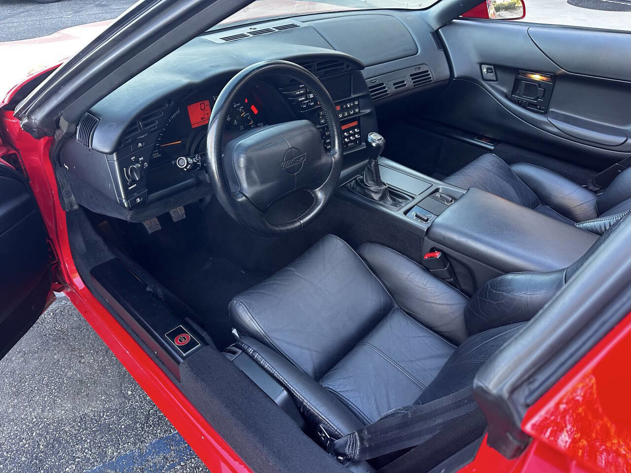 Used 1996 Chevrolet Corvette Coupe image 46