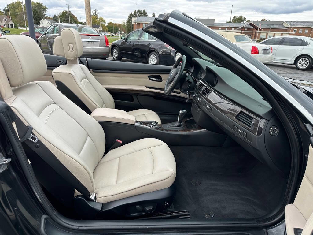 Used 2012 BMW 328i Convertible image 10