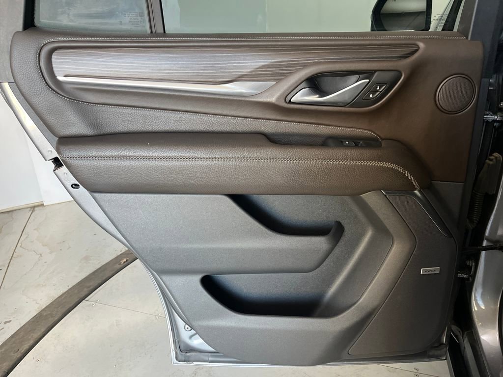 Used 2021 GMC Yukon Denali w/ Denali Premium Package image 42