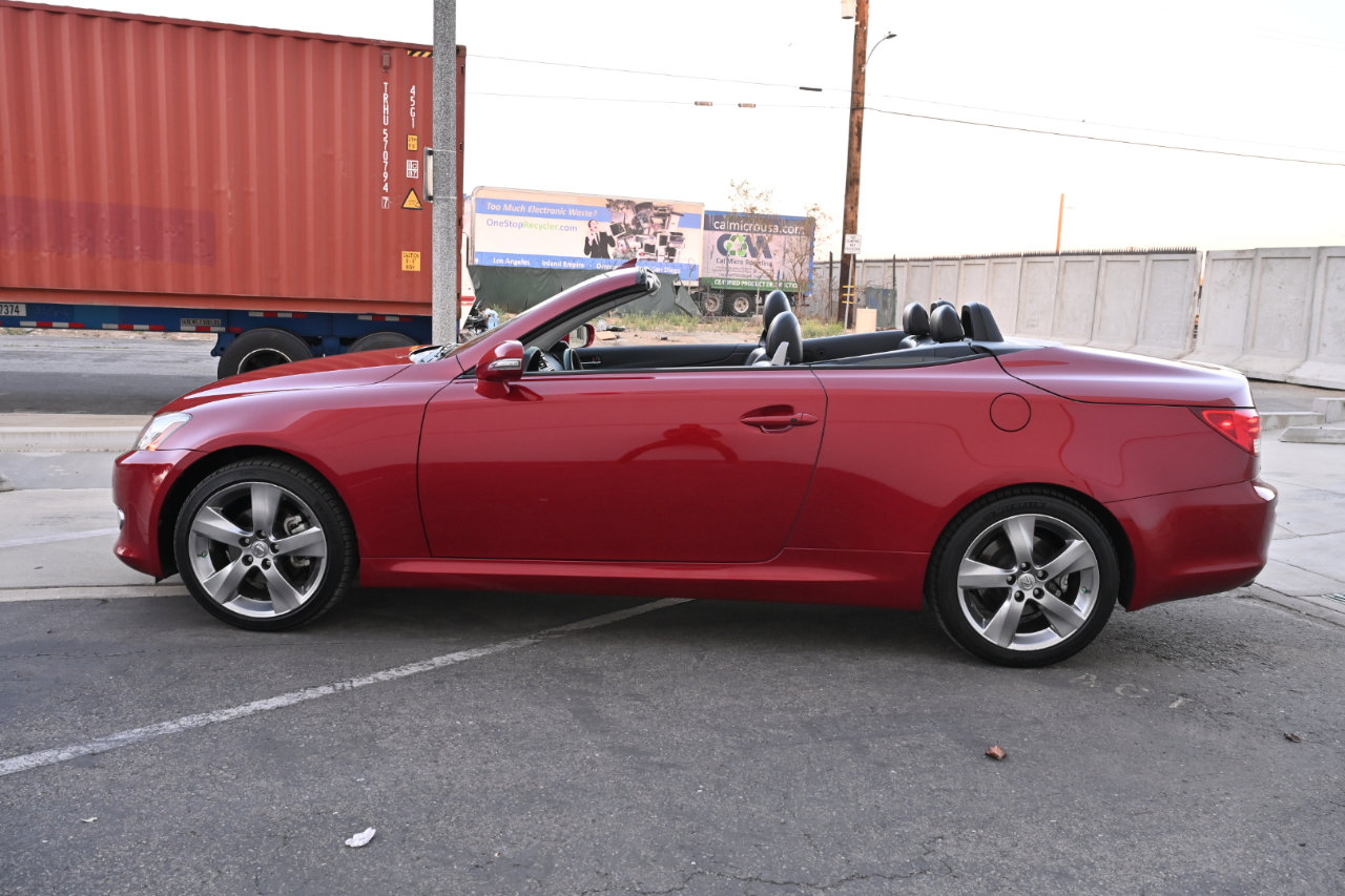 Used 2010 Lexus IS 250C RWD image 4