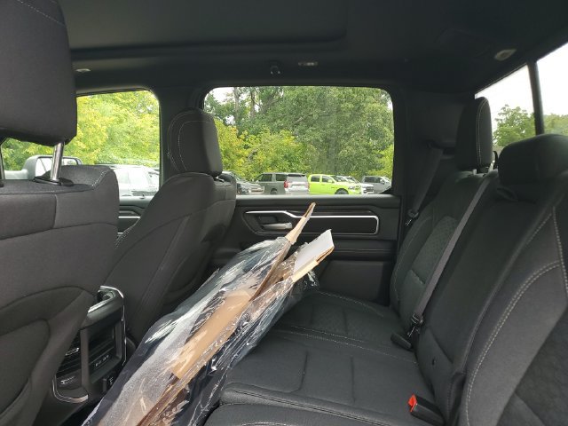 New 2026 RAM 1500 Big Horn AWD/4WD image 9