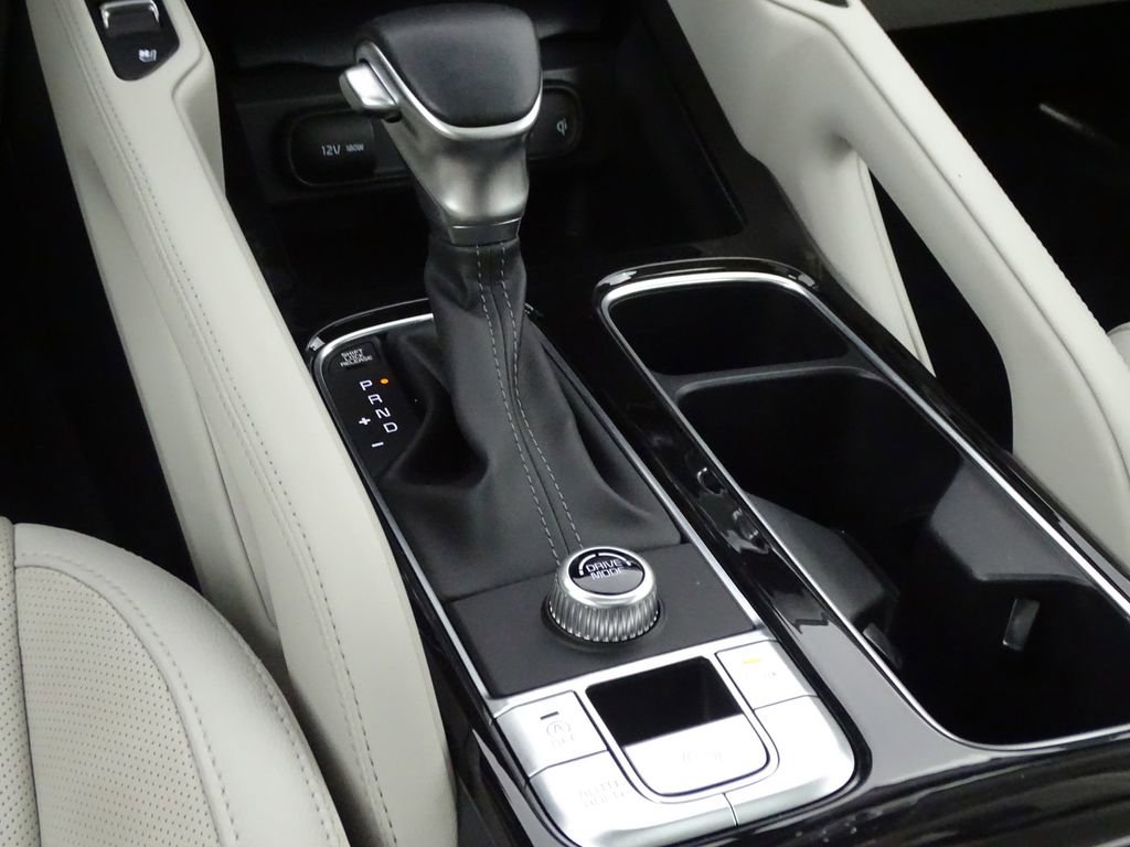 Used 2024 Kia Telluride EX w/ EX Captain's Chair Package image 42