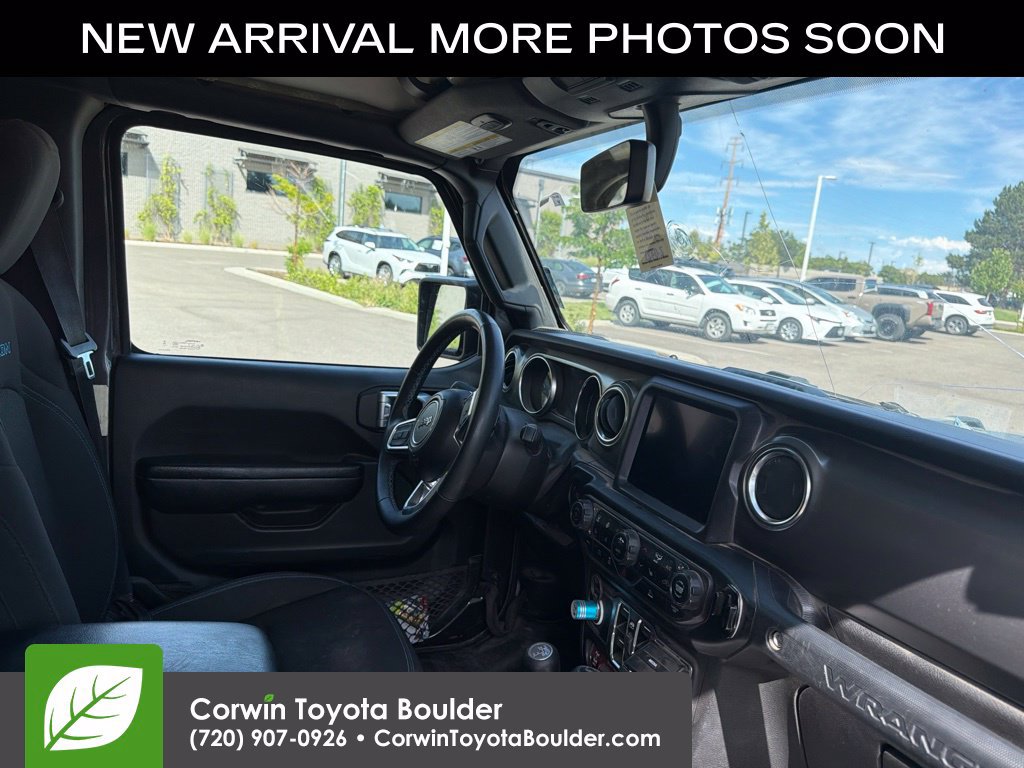 Used 2023 Jeep Wrangler Unlimited Rubicon 4xe w/ Cold Weather Group AWD/4WD image 10