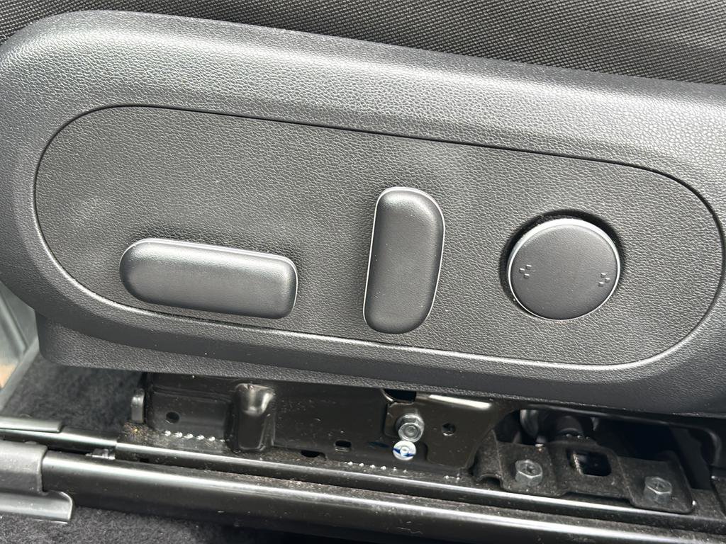 Certified 2024 Hyundai Kona SEL FWD image 15
