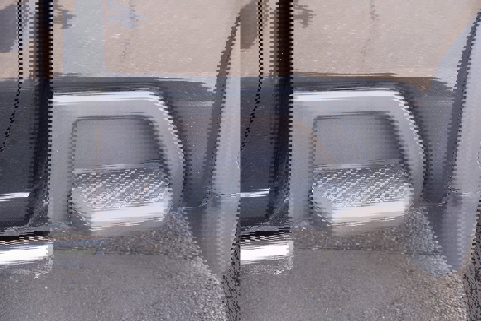 Used 2023 GMC Sierra 3500 Denali w/ Denali Black Diamond Edition image 28