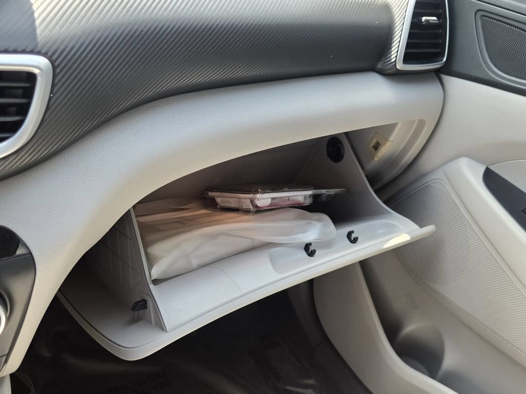Used 2021 Hyundai Tucson Value FWD image 21