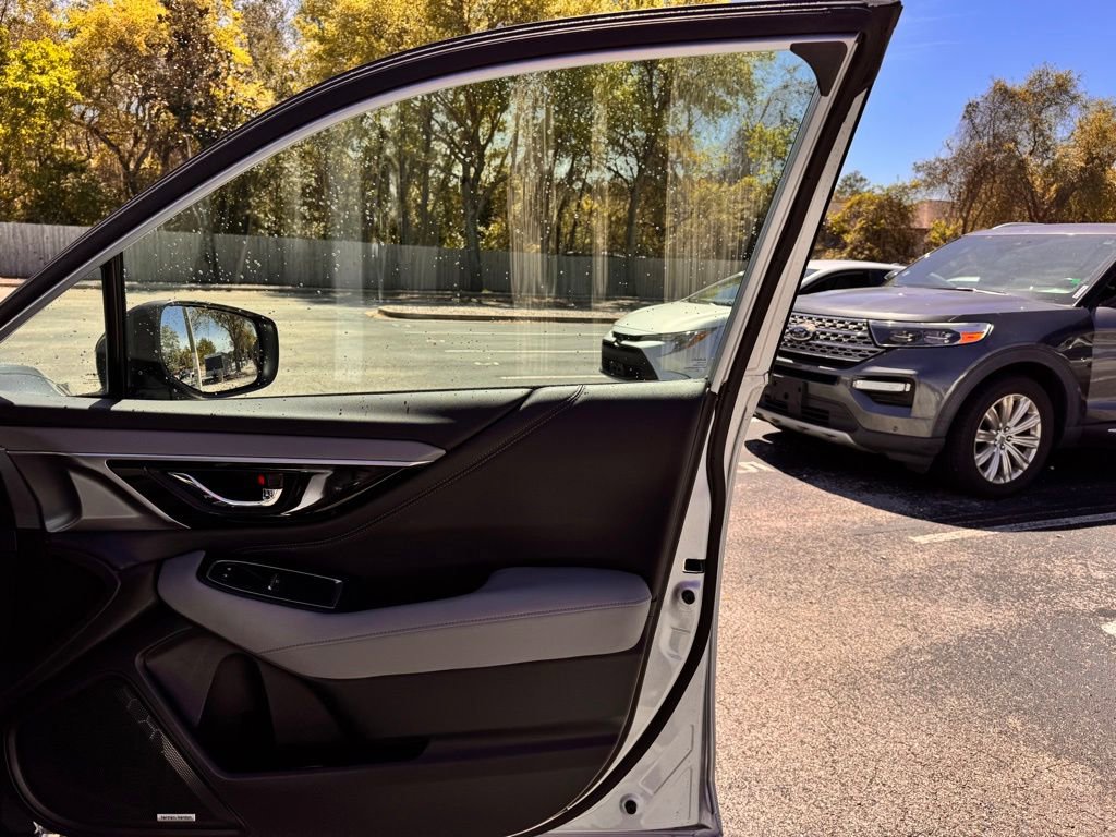 Used 2024 Subaru Outback Limited image 32
