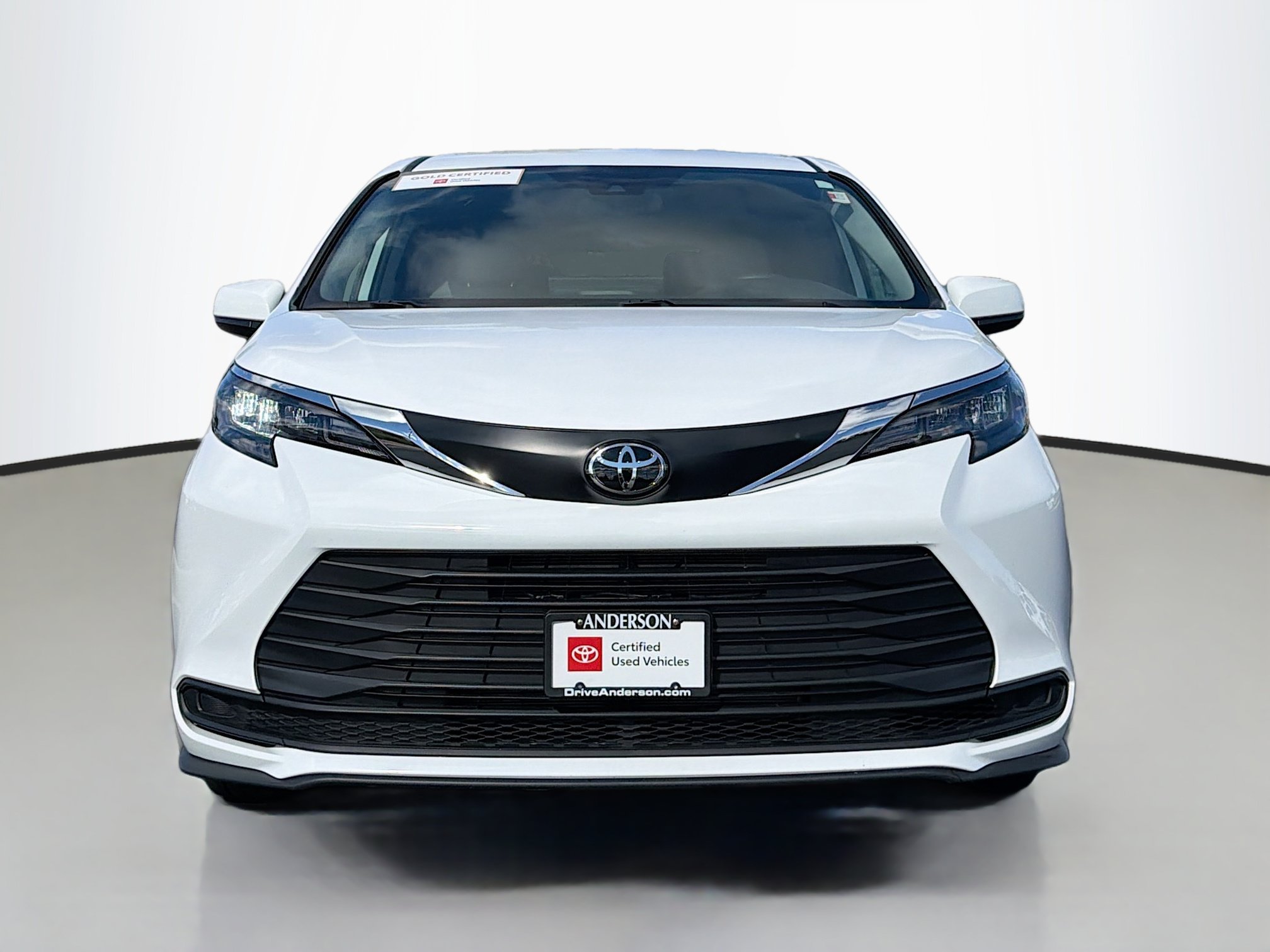 Certified 2026 Toyota Sienna LE FWD image 17