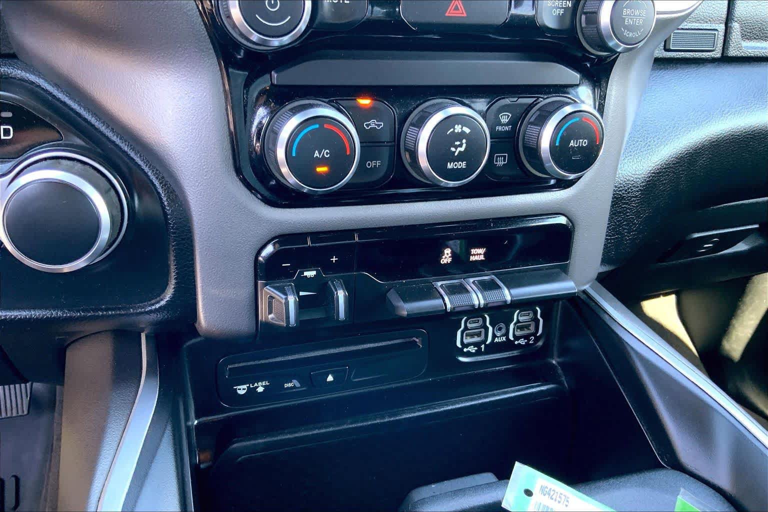 Used 2019 RAM 1500 Big Horn AWD/4WD image 30
