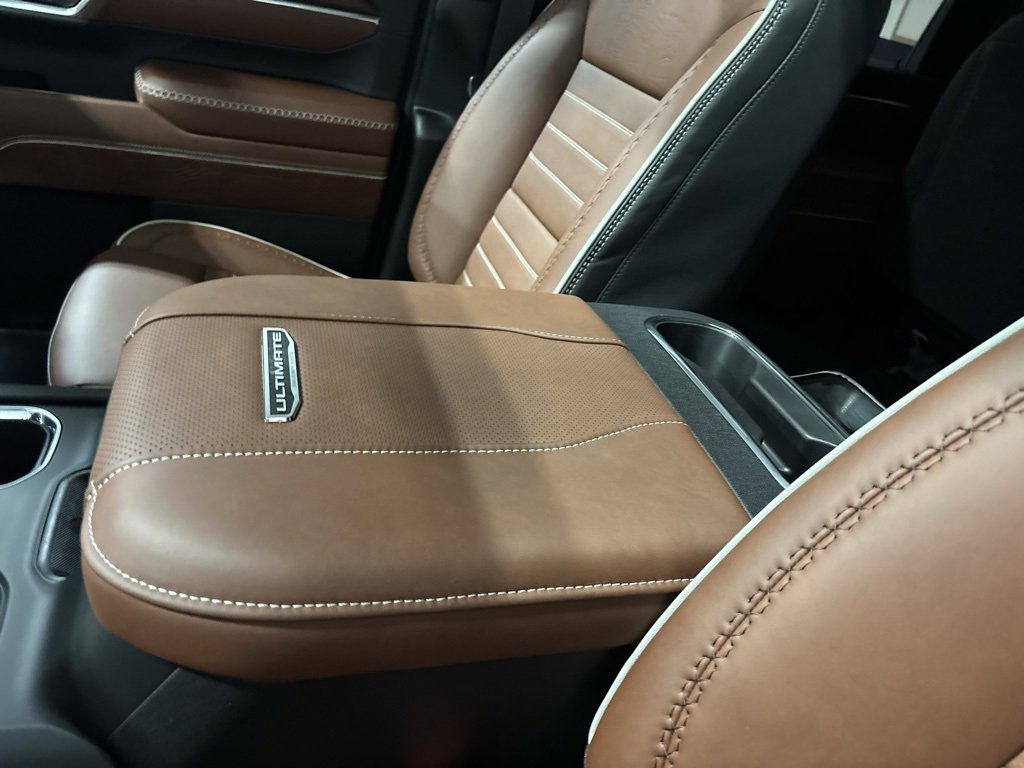 New 2026 GMC Sierra 3500 Denali Ultimate w/ LPO, Black Badging Package image 22