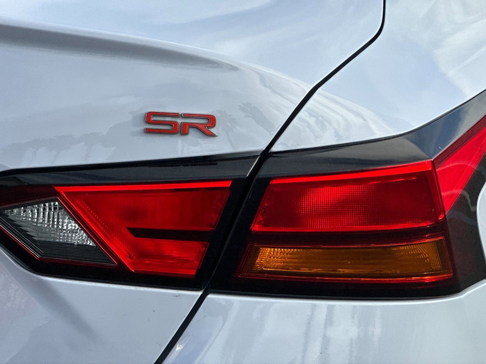 Used 2024 Nissan Altima 2.5 SR image 24