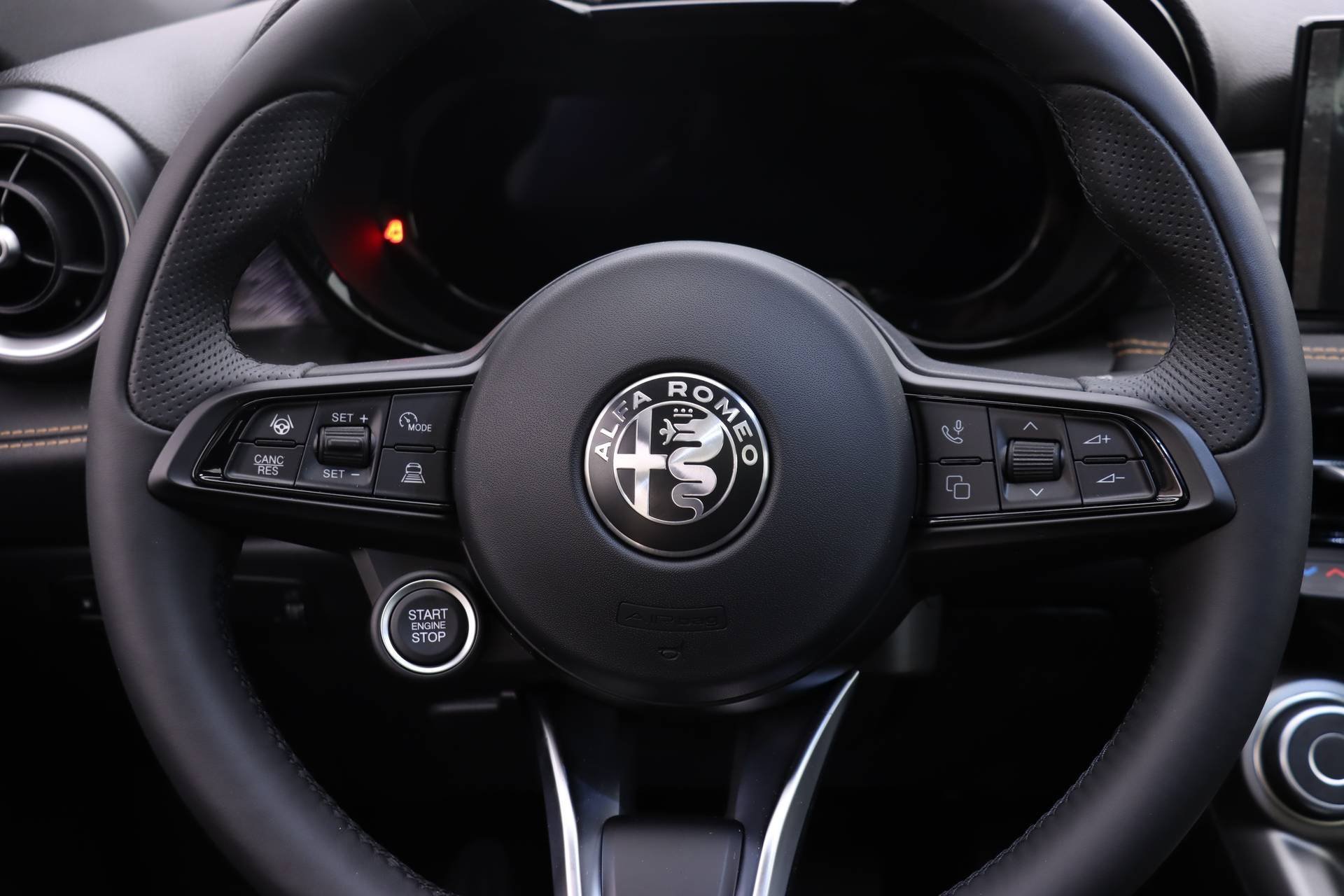 New 2024 Alfa Romeo Tonale Ti w/ Active Assist Package image 13