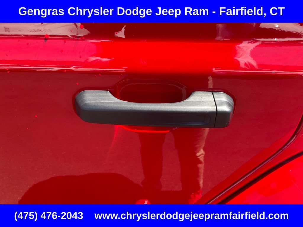 Certified 2025 Jeep Wrangler Unlimited Sahara AWD/4WD image 28