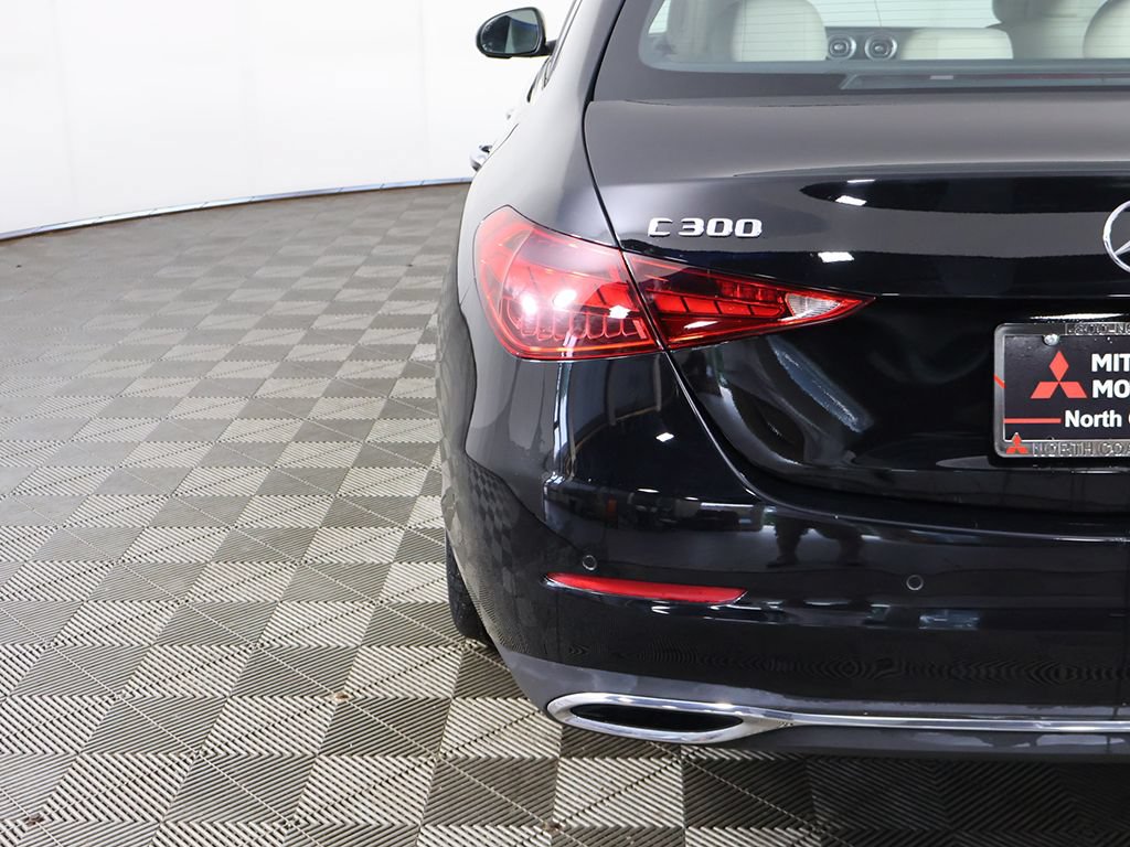 Used 2023 Mercedes-Benz C 300 4MATIC Sedan w/ Exclusive Trim Package image 16