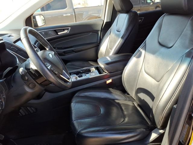 Used 2020 Ford Edge Titanium image 13