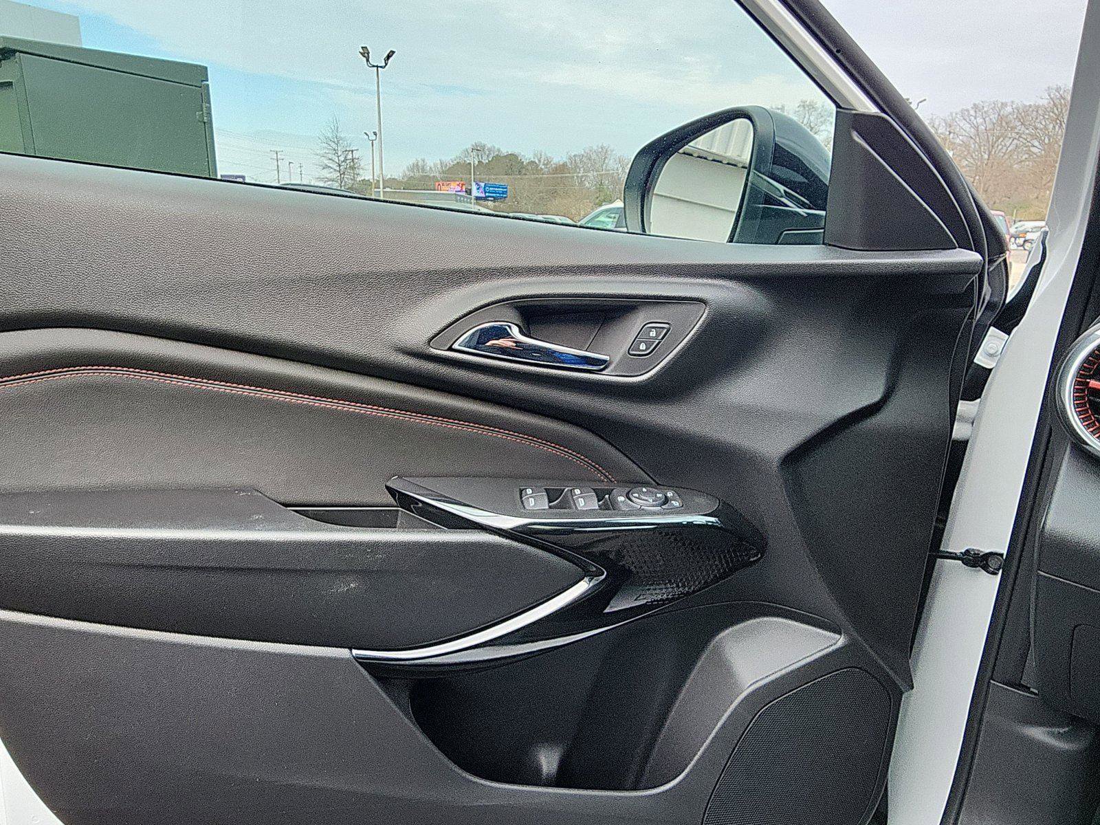 New 2026 Chevrolet Trax RS w/ Sunroof Package image 18