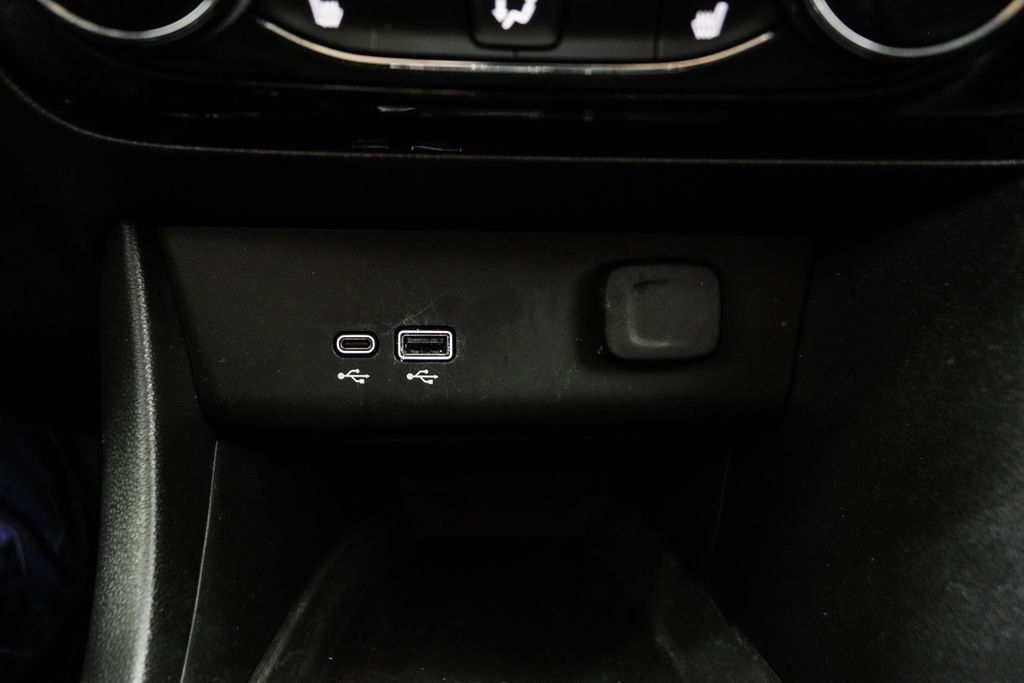 Used 2024 Buick Encore GX Sport Touring w/ Comfort Package image 37