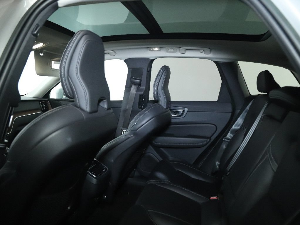 Used 2023 Volvo XC60 B5 Ultimate w/ Climate Package AWD/4WD image 15