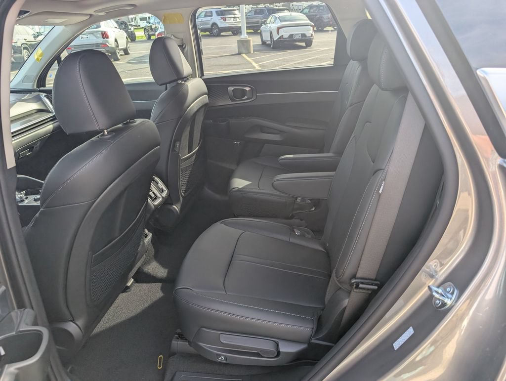 New 2026 Kia Sorento EX AWD/4WD image 9