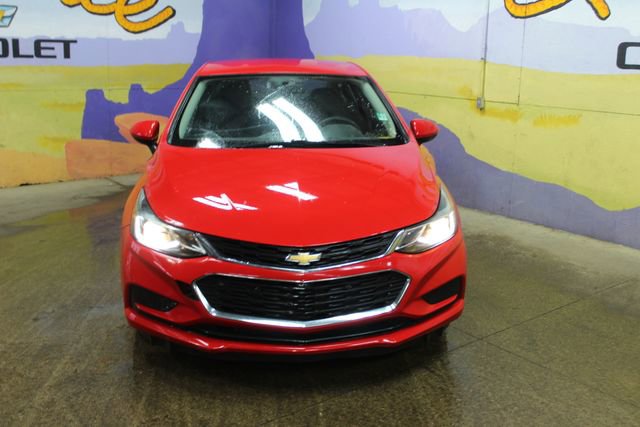 Used 2017 Chevrolet Cruze LT image 3