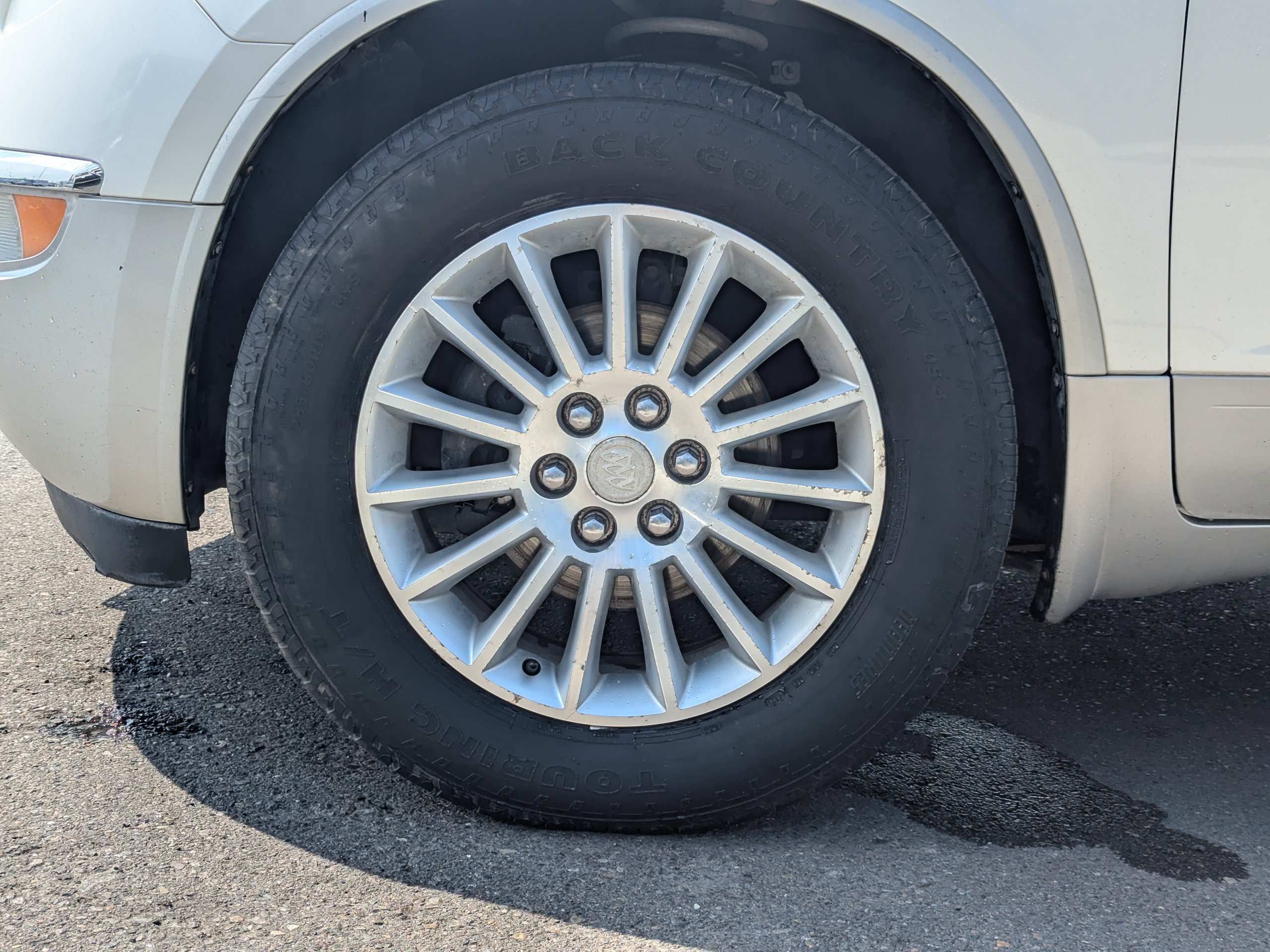 Used 2011 Buick Enclave CXL AWD/4WD image 46