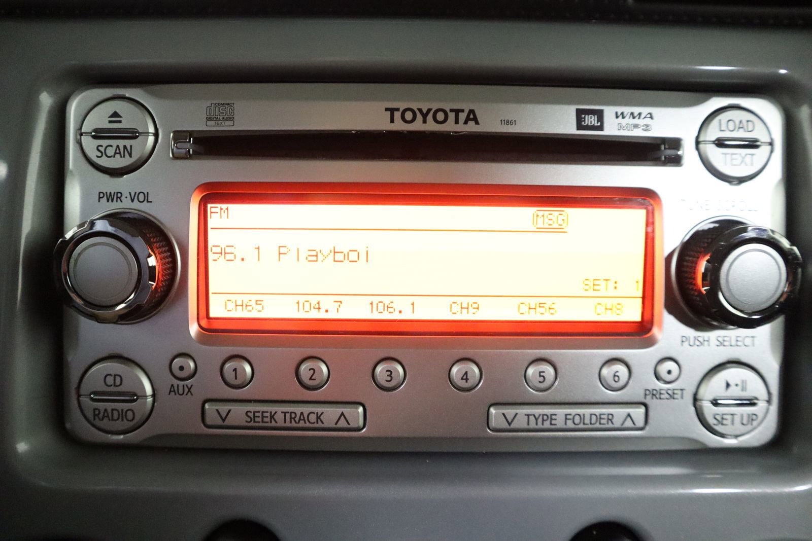 Used 2014 Toyota FJ Cruiser 4WD w/ Upgrade Package image 25