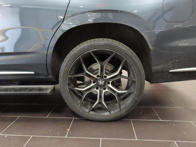 Used 2021 Cadillac Escalade Premium Luxury w/ Driver Assist Tech Package image 14