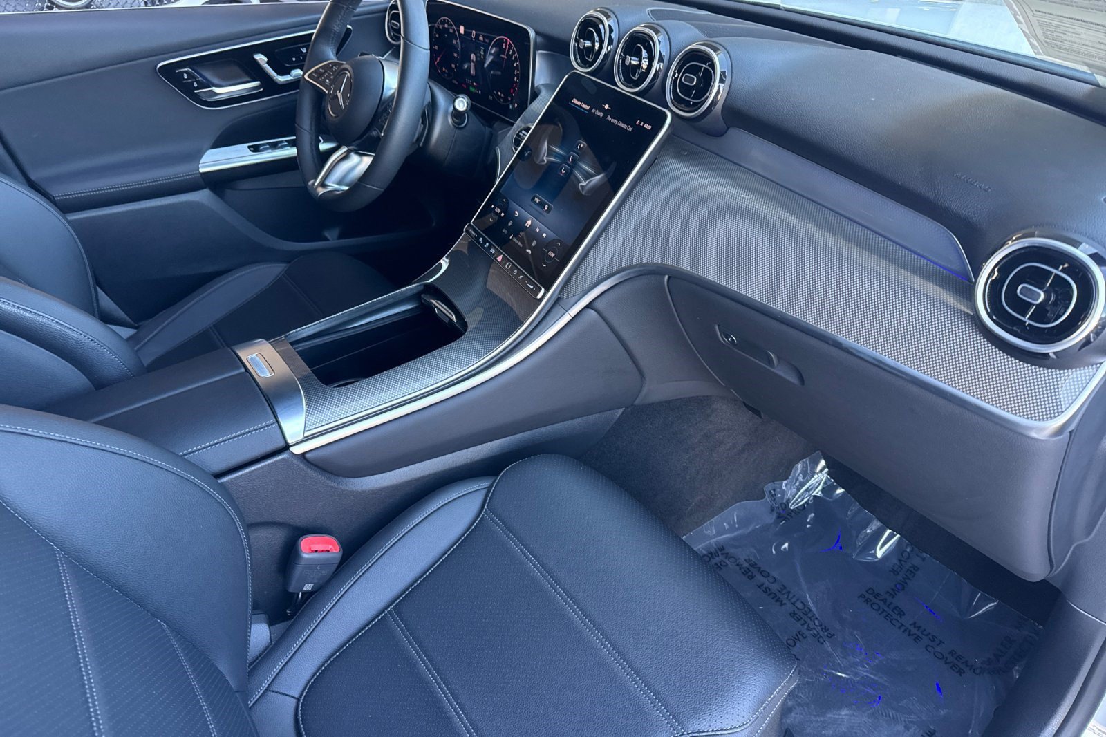 Certified 2025 Mercedes-Benz GLC 350e 4MATIC image 33