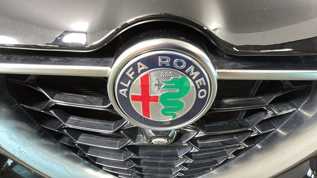 Used 2024 Alfa Romeo Tonale Ti w/ Active Assist Package AWD/4WD image 9