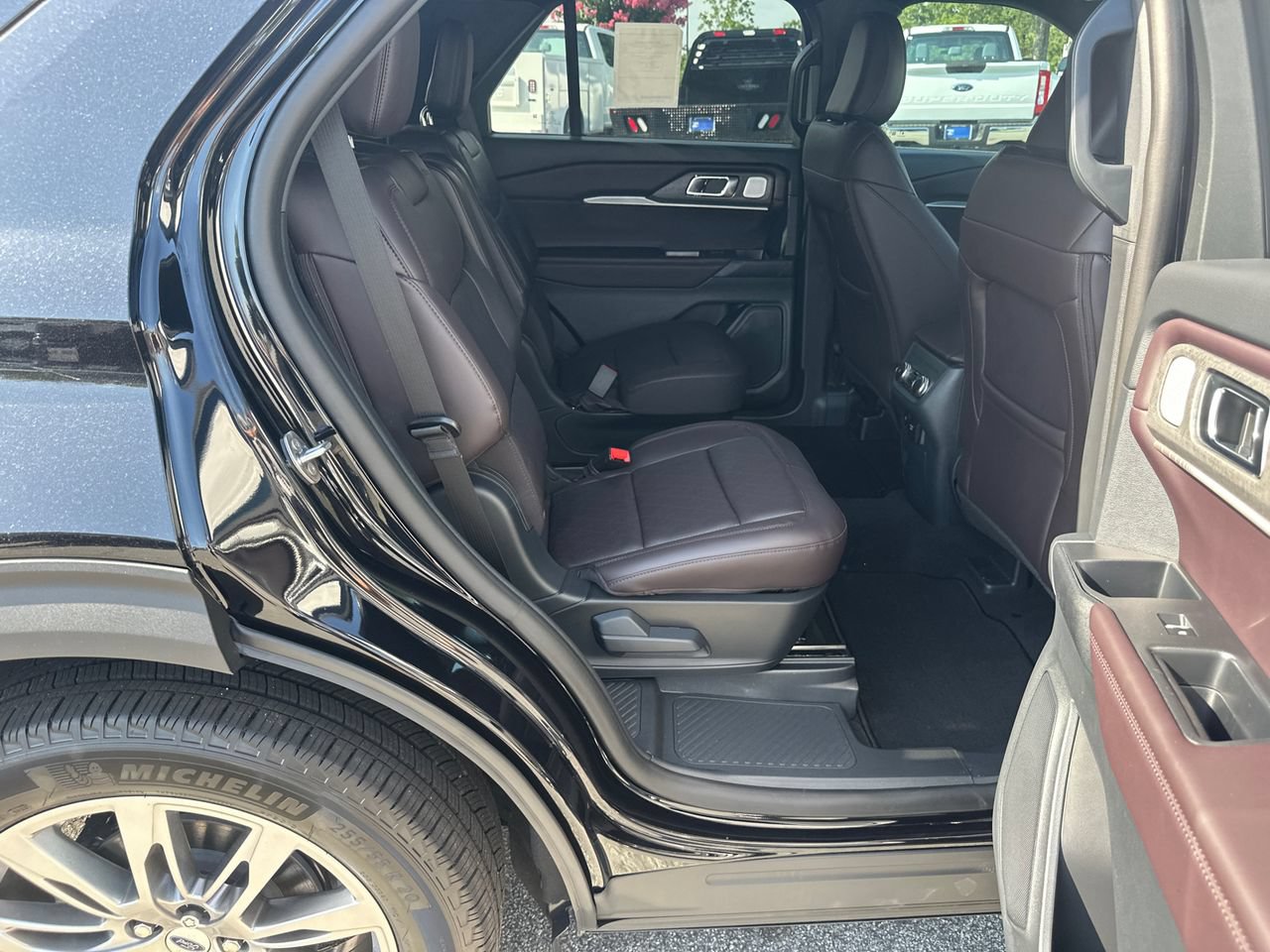 New 2026 Ford Explorer Platinum RWD image 15