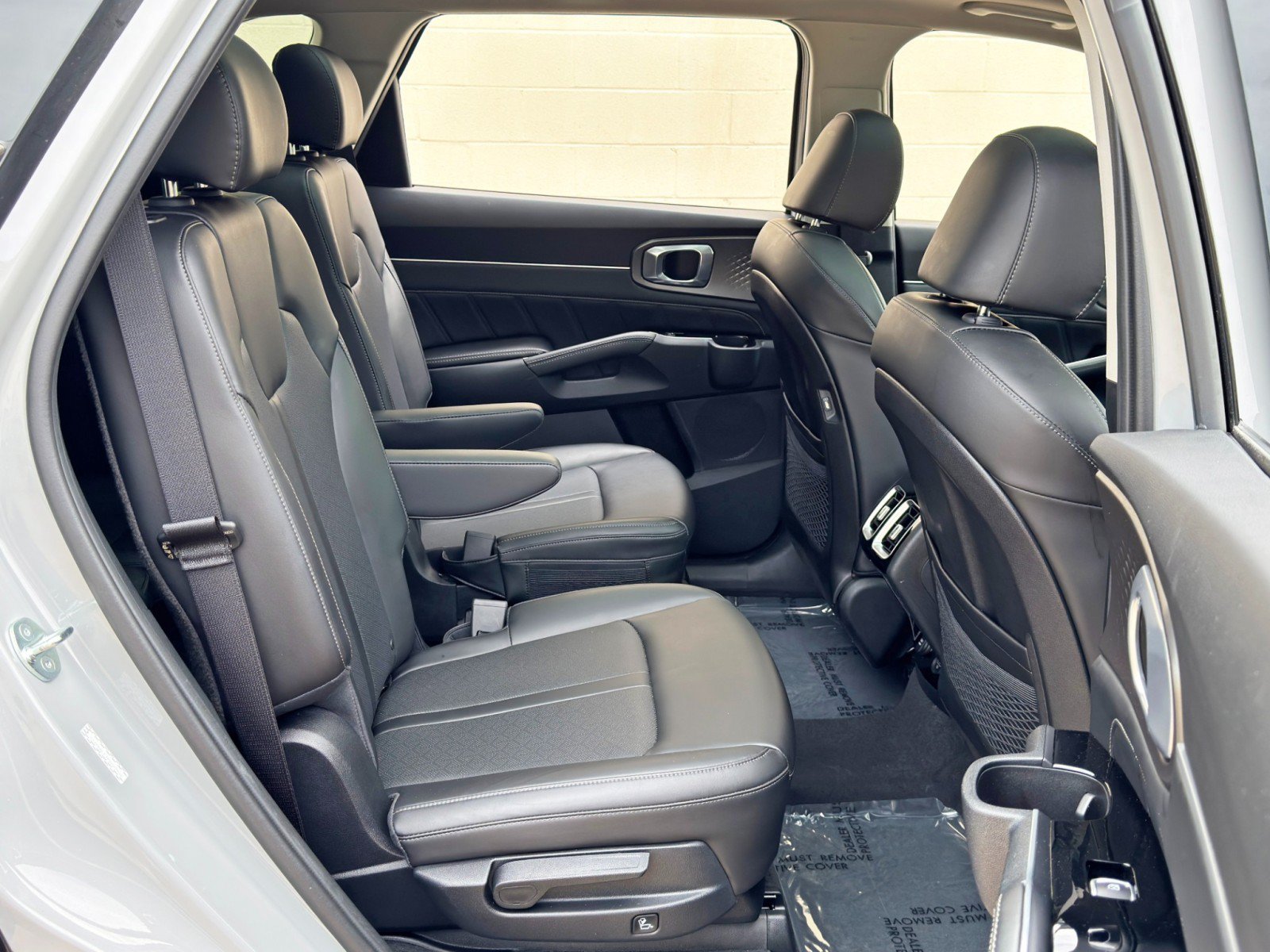 Used 2023 Kia Sorento SX AWD/4WD image 41