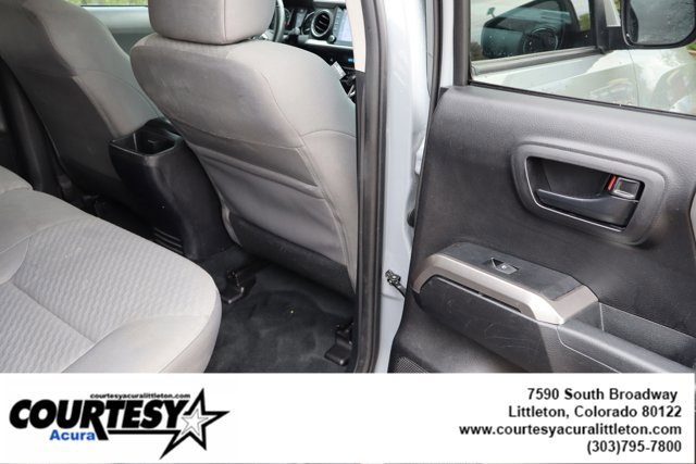 Used 2021 Toyota Tacoma SR5 RWD image 29
