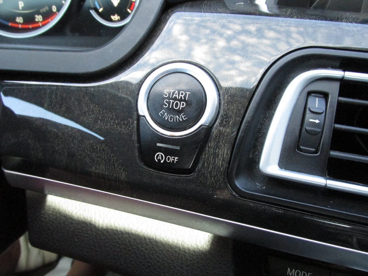 Used 2014 BMW 740Li w/ Executive Package image 56